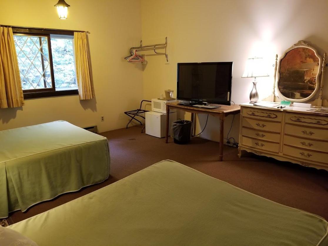 Kancamagus Swift River Inn Albany Номер фото
